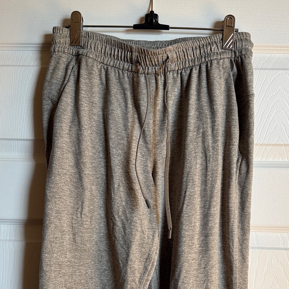 Lululemon light tan jersey joggers